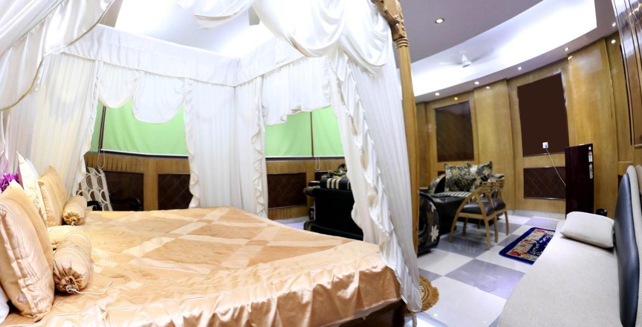 הרידוואר Hotel Raj Mandir מראה חיצוני תמונה