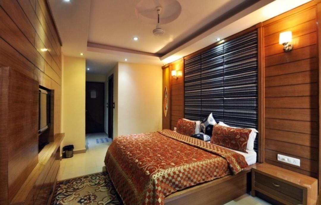 הרידוואר Hotel Raj Mandir מראה חיצוני תמונה
