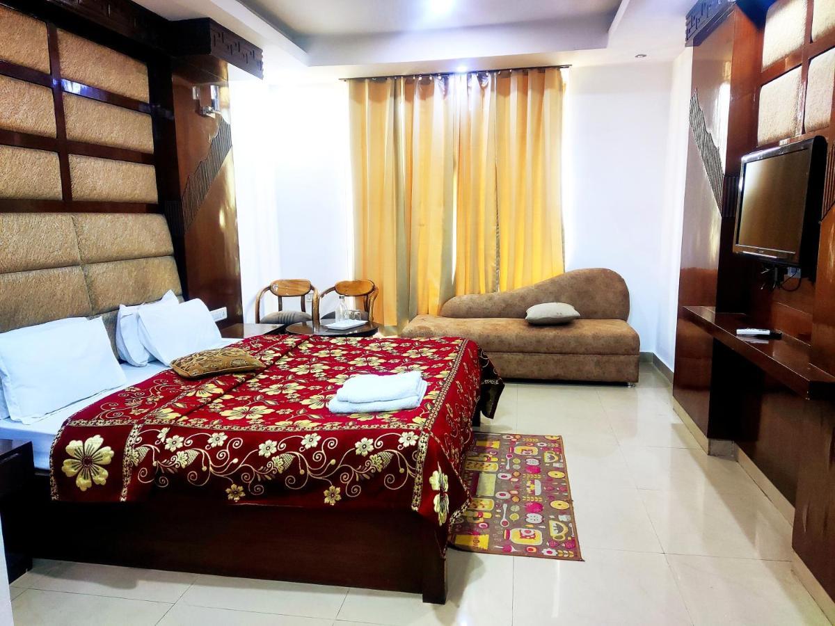 הרידוואר Hotel Raj Mandir מראה חיצוני תמונה
