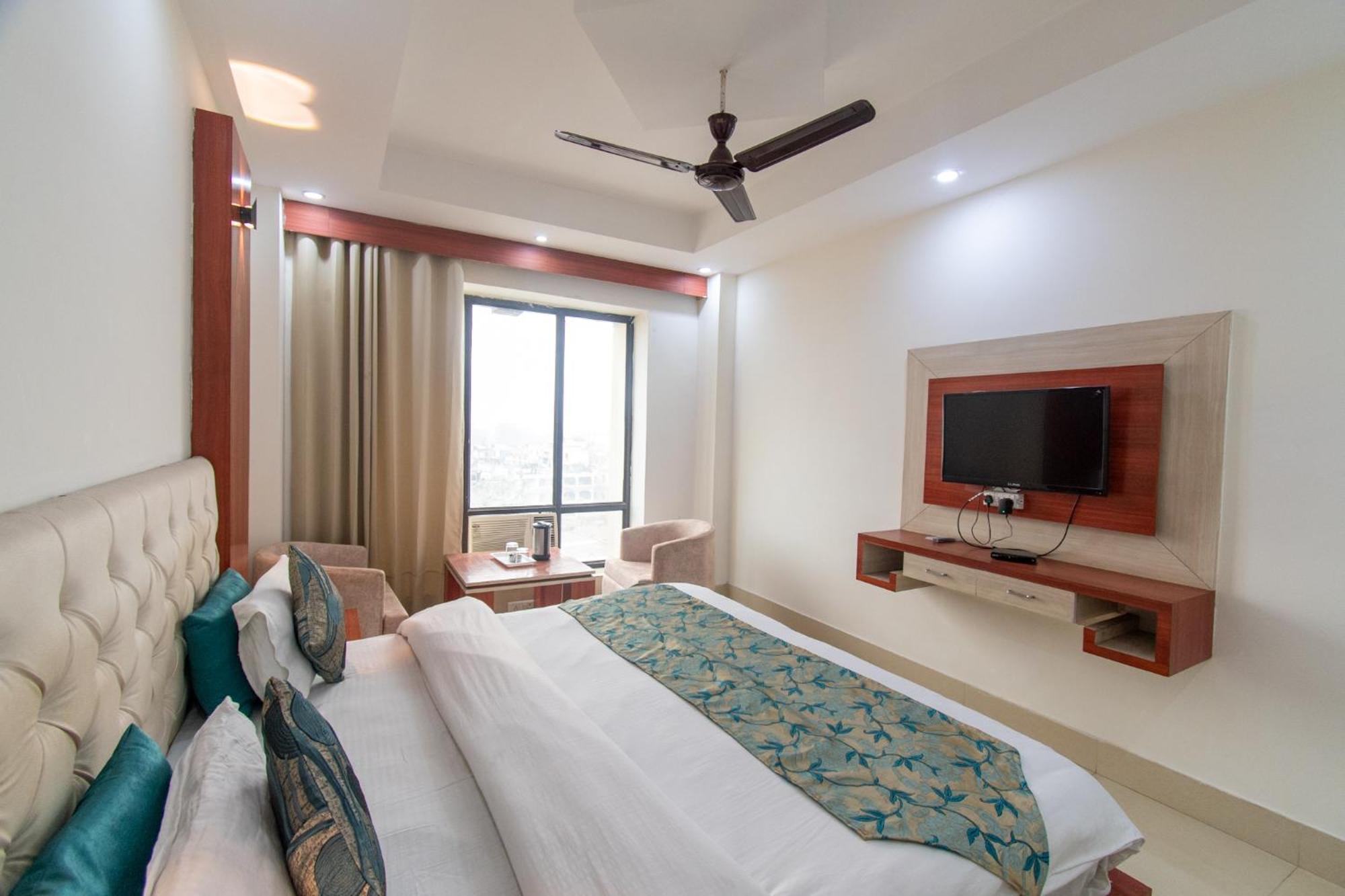 הרידוואר Hotel Raj Mandir מראה חיצוני תמונה