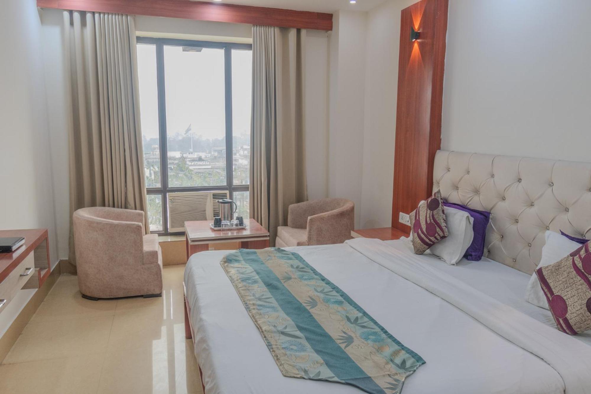 הרידוואר Hotel Raj Mandir מראה חיצוני תמונה