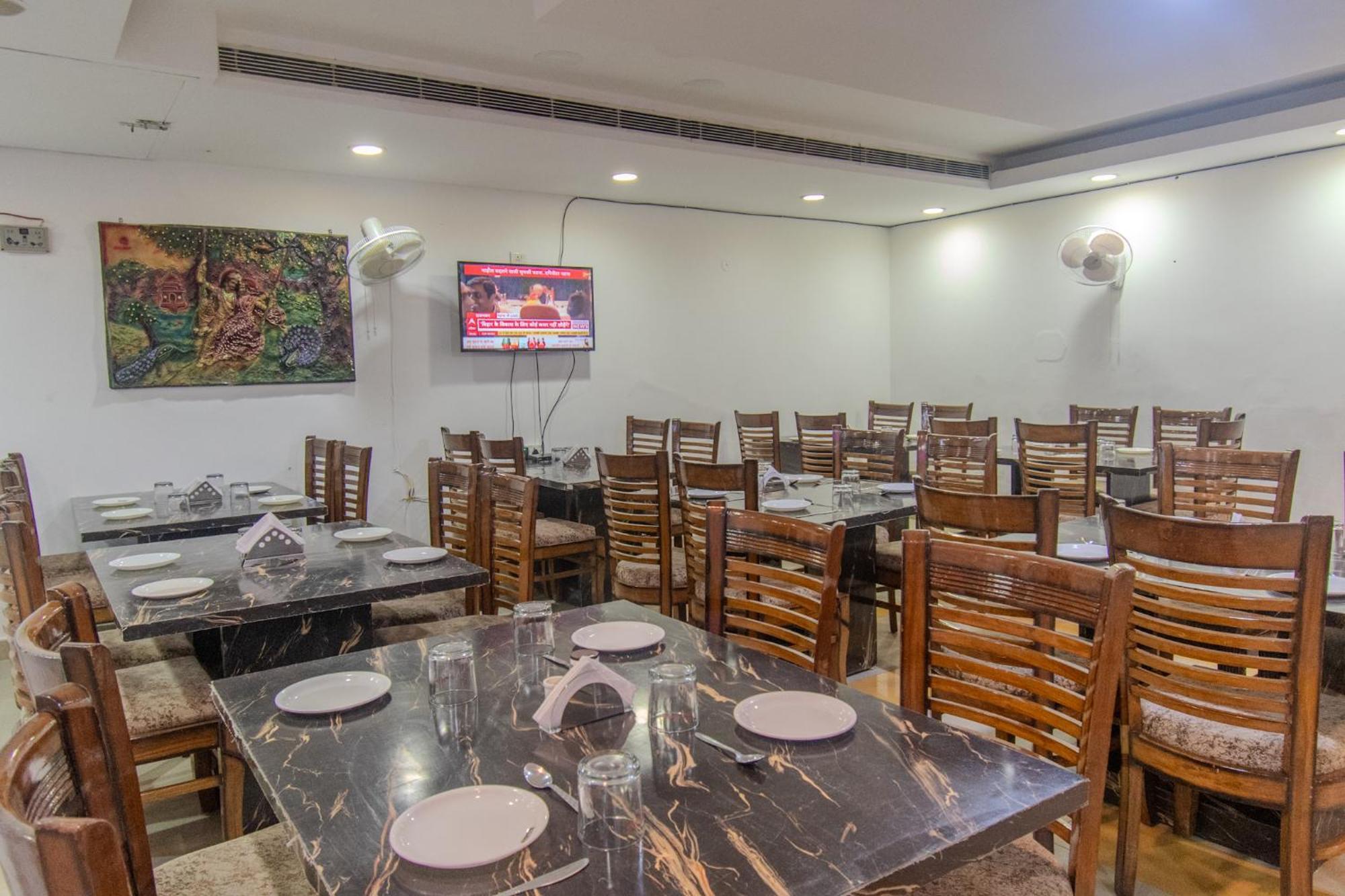הרידוואר Hotel Raj Mandir מראה חיצוני תמונה