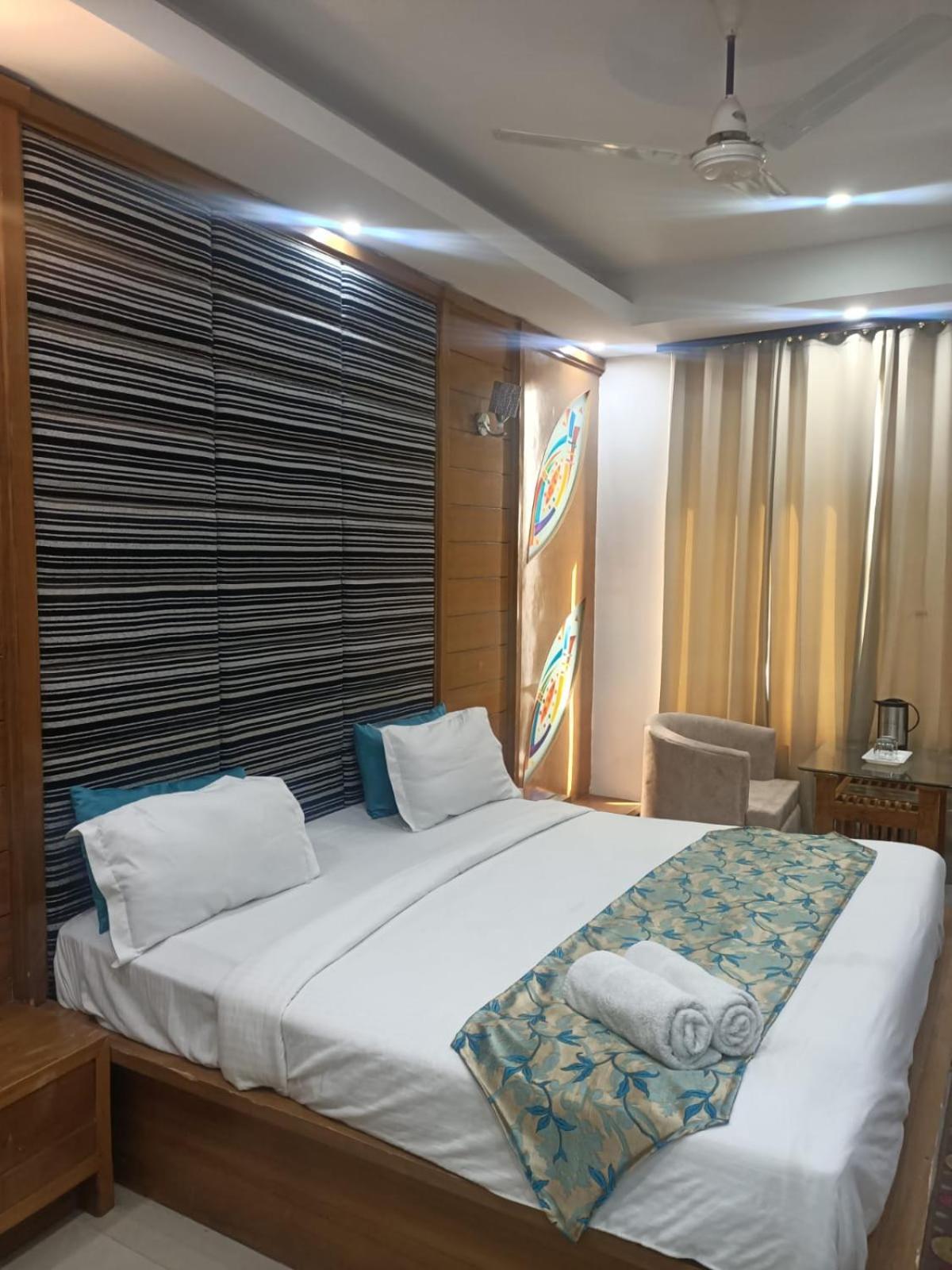 הרידוואר Hotel Raj Mandir מראה חיצוני תמונה