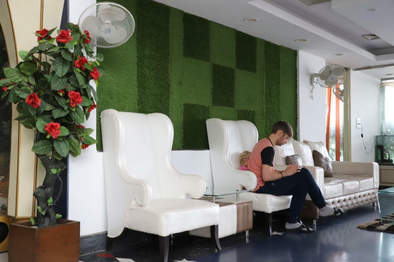 הרידוואר Hotel Raj Mandir מראה חיצוני תמונה