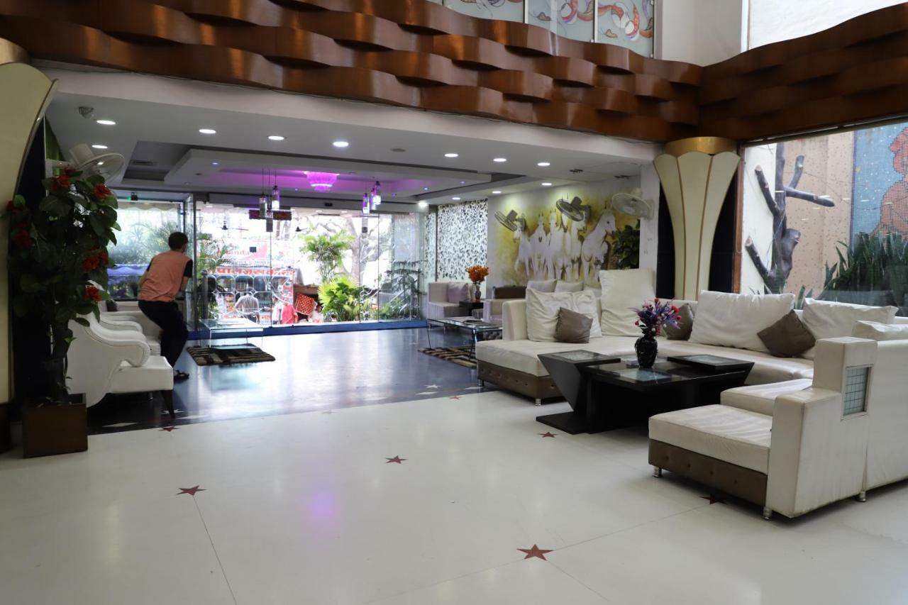 הרידוואר Hotel Raj Mandir מראה חיצוני תמונה