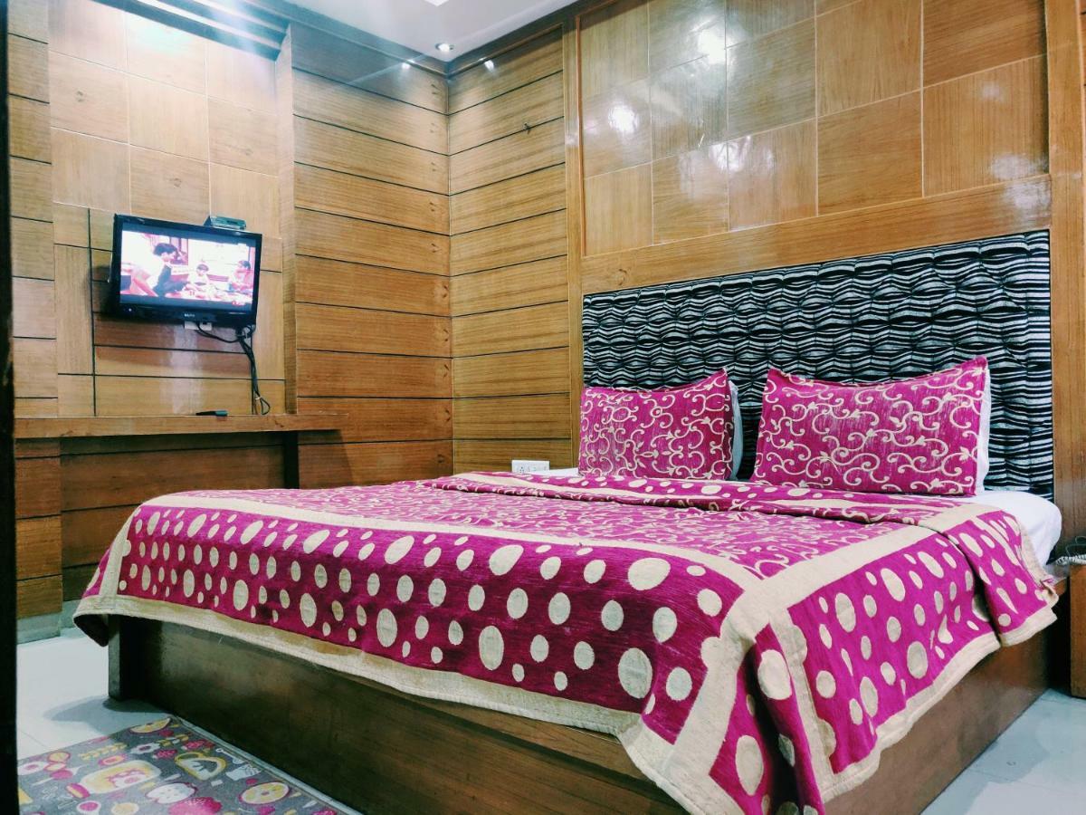 הרידוואר Hotel Raj Mandir מראה חיצוני תמונה